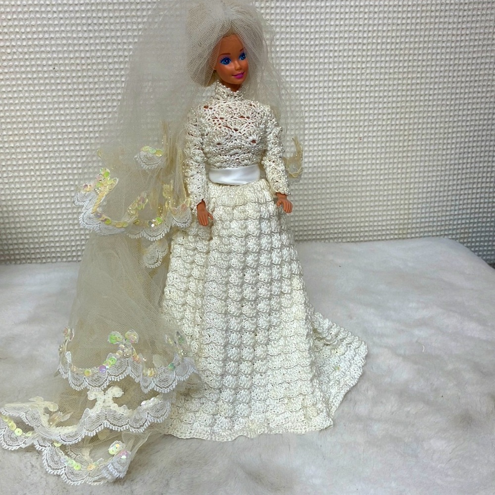Barbie Doll with Lace/sequins Vail